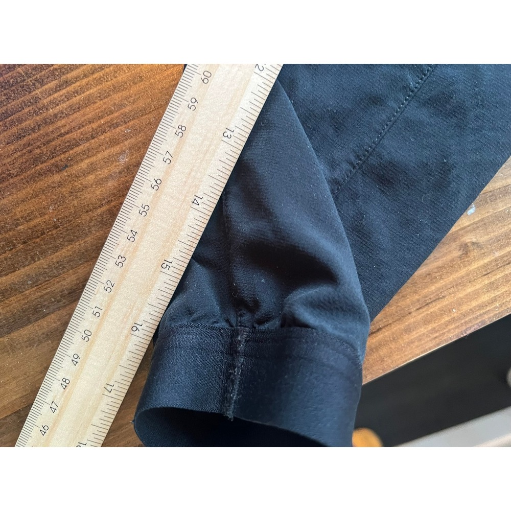 Size Medium - Picture 4 of 6
